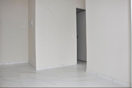 Detalhe - Sala de apartamento para alugar com 2 quartos, 37m² em Vila Jaraguá, São Paulo