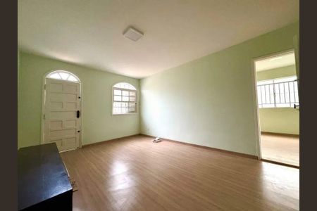 Sala de casa para alugar com 3 quartos, 198m² em Alípio de Melo, Belo Horizonte