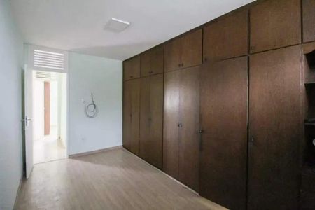 Casa para alugar com 198m², 3 quartos e 4 vagas Casa para alugar com 198m², 3 quartos e 4 vagasQuarto