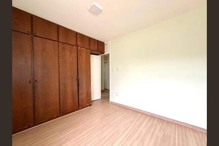 Casa para alugar com 198m², 3 quartos e 4 vagas Casa para alugar com 198m², 3 quartos e 4 vagasQuarto