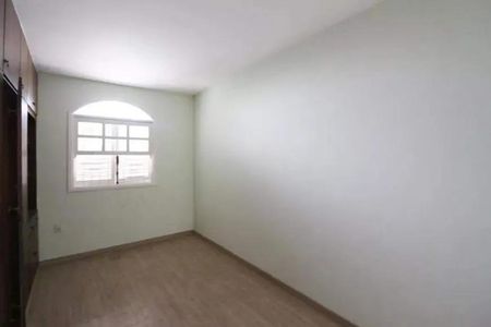 Casa para alugar com 198m², 3 quartos e 4 vagas Casa para alugar com 198m², 3 quartos e 4 vagasQuarto