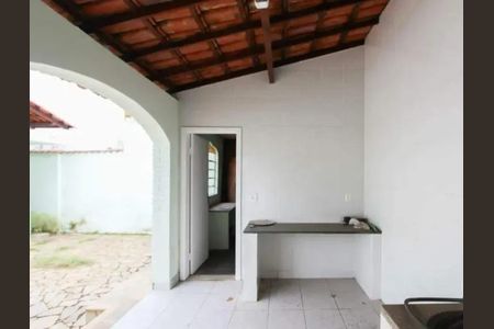 Casa para alugar com 198m², 3 quartos e 4 vagas