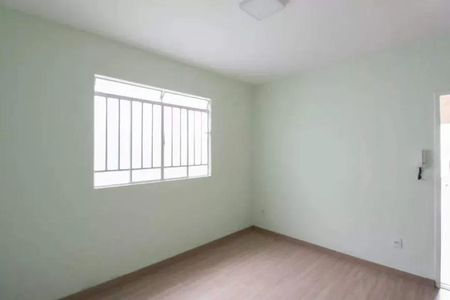Casa para alugar com 198m², 3 quartos e 4 vagas Casa para alugar com 198m², 3 quartos e 4 vagasSala