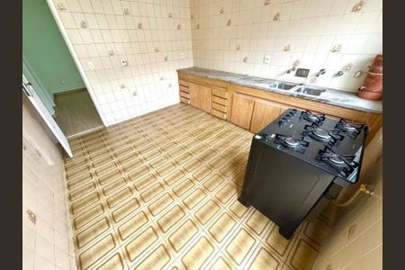 Casa para alugar com 198m², 3 quartos e 4 vagas Casa para alugar com 198m², 3 quartos e 4 vagasCozinha