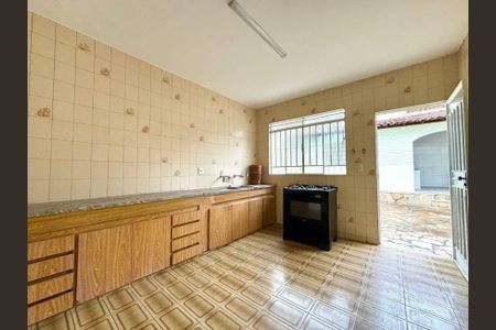 Cozinha de casa para alugar com 3 quartos, 198m² em Alípio de Melo, Belo Horizonte