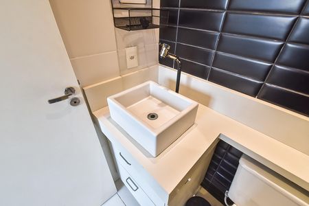 Studio à venda com 30m², 1 quarto e sem vaga Studio à venda com 30m², 1 quarto e sem vagaBanheiro