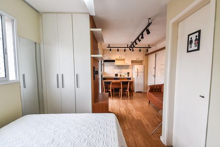 Studio à venda com 30m², 1 quarto e sem vaga Studio à venda com 30m², 1 quarto e sem vagaQuarto