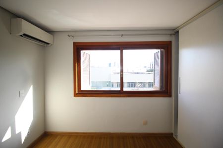 Apartamento à venda com 101m², 3 quartos e 2 vagasSuíte 1