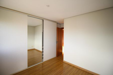 Apartamento à venda com 101m², 3 quartos e 2 vagasSuíte 1