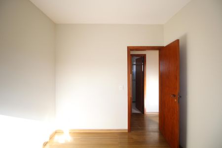 Apartamento à venda com 101m², 3 quartos e 2 vagasQuarto 3