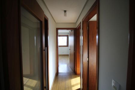 Apartamento à venda com 101m², 3 quartos e 2 vagasCorredor