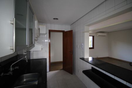 Apartamento à venda com 101m², 3 quartos e 2 vagasCozinha