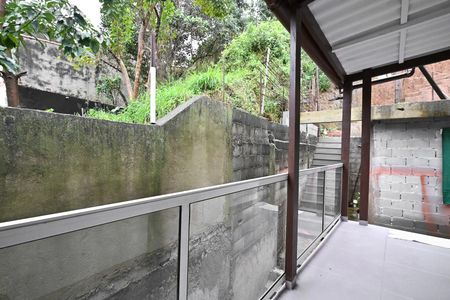 Casa para alugar com 44m², 2 quartos e sem vagaVaranda
