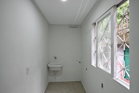 Casa para alugar com 44m², 2 quartos e sem vagaÁrea de Serviço 