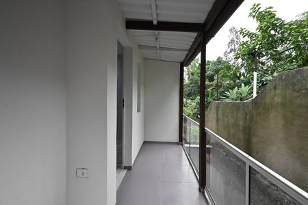Casa para alugar com 44m², 2 quartos e sem vagaVaranda