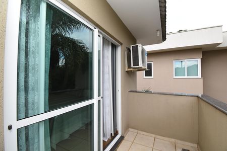 Casa de condomínio para alugar com 346m², 4 quartos e 4 vagasSacada da Suíte 3