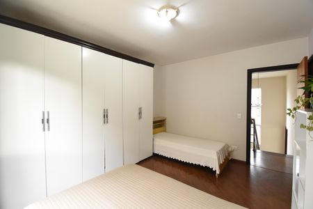 Casa de condomínio para alugar com 346m², 4 quartos e 4 vagasDemi-Suíte 2