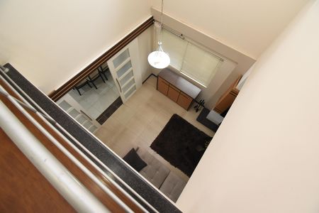 Casa de condomínio para alugar com 346m², 4 quartos e 4 vagasCorredor