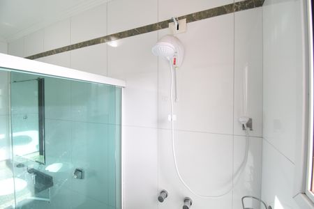 Casa de condomínio para alugar com 346m², 4 quartos e 4 vagasBanheiro da Suíte 4