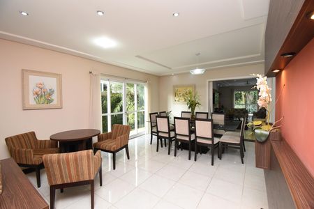 Casa de condomínio para alugar com 346m², 4 quartos e 4 vagasSala de Jantar