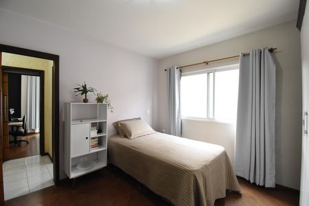 Casa de condomínio para alugar com 346m², 4 quartos e 4 vagasDemi-Suíte 2