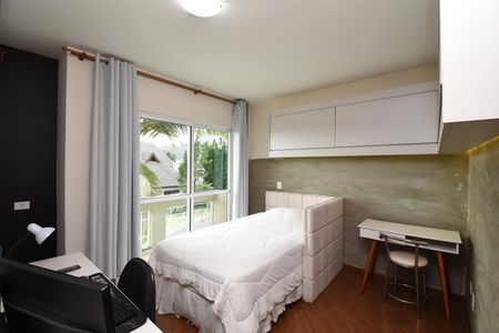 Casa de condomínio para alugar com 346m², 4 quartos e 4 vagasDemi-Suíte 1