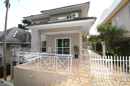 Casa de condomínio para alugar com 346m², 4 quartos e 4 vagasÁrea externa