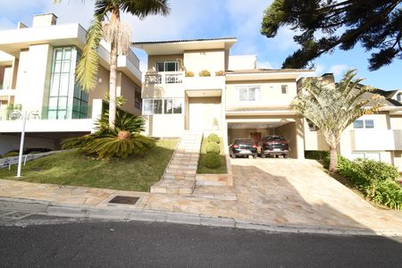 Casa de condomínio para alugar com 346m², 4 quartos e 4 vagasFachada