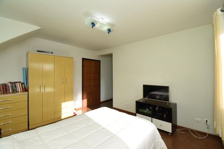 Casa de condomínio para alugar com 346m², 4 quartos e 4 vagasSuíte 4