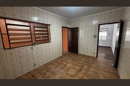 Casa para alugar com 120m², 2 quartos e 2 vagas Casa para alugar com 120m², 2 quartos e 2 vagasCozinha