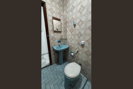 Casa para alugar com 120m², 2 quartos e 2 vagas Casa para alugar com 120m², 2 quartos e 2 vagasBanheiro