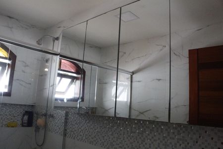 Casa de condomínio para alugar com 400m², 3 quartos e 2 vagasBanheiro Social
