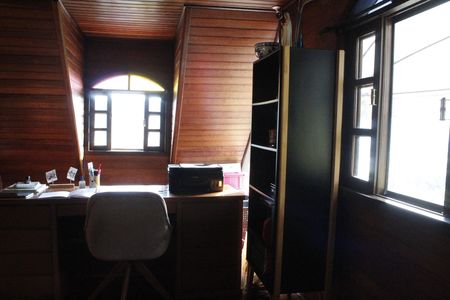 Casa de condomínio para alugar com 400m², 3 quartos e 2 vagasEscritório
