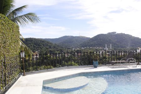 Casa de condomínio para alugar com 400m², 3 quartos e 2 vagasPiscina