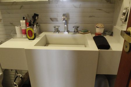 Casa de condomínio para alugar com 400m², 3 quartos e 2 vagasBanheiro da Suíte