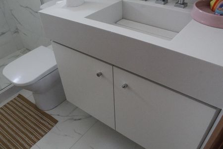 Casa de condomínio para alugar com 400m², 3 quartos e 2 vagasBanheiro Social