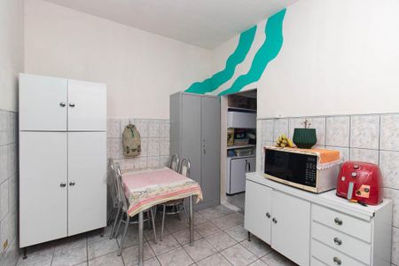 Casa à venda com 240m², 5 quartos e 1 vaga Casa à venda com 240m², 5 quartos e 1 vagaCasa 2 - Sala/Cozinha