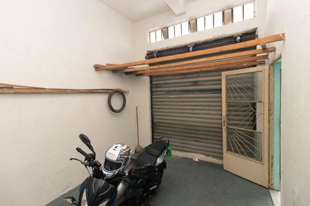 Casa à venda com 240m², 5 quartos e 1 vaga Casa à venda com 240m², 5 quartos e 1 vagaÁrea externa