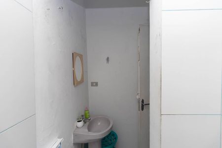Casa à venda com 240m², 5 quartos e 1 vaga Casa à venda com 240m², 5 quartos e 1 vagaCasa 3 - Banheiro da suíte