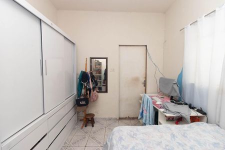 Casa à venda com 240m², 5 quartos e 1 vaga Casa à venda com 240m², 5 quartos e 1 vagaCasa 2 - Quarto