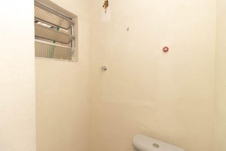 Casa à venda com 240m², 5 quartos e 1 vaga Casa à venda com 240m², 5 quartos e 1 vagaCasa 3 - Banheiro social