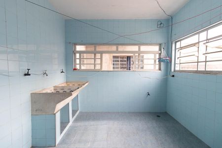 Casa à venda com 240m², 5 quartos e 1 vaga Casa à venda com 240m², 5 quartos e 1 vagaÁrea de serviço