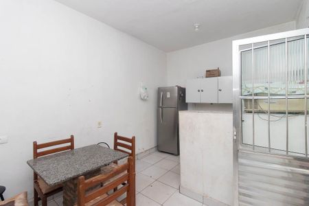 Casa à venda com 240m², 5 quartos e 1 vaga Casa à venda com 240m², 5 quartos e 1 vagaCasa 3 -Sala/Cozinha