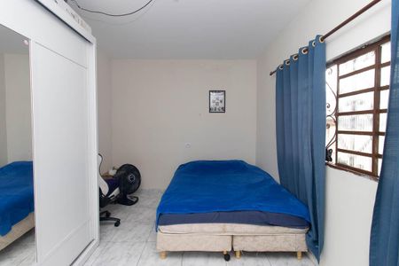 Casa à venda com 240m², 5 quartos e 1 vaga Casa à venda com 240m², 5 quartos e 1 vagaCasa 3 - Suíte
