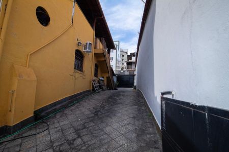 Casa para alugar com 120m², 3 quartos e 4 vagas Casa para alugar com 120m², 3 quartos e 4 vagasÁrea Externa - Garagem - Quintal