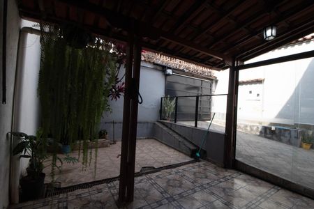 Casa para alugar com 120m², 3 quartos e 4 vagas Casa para alugar com 120m², 3 quartos e 4 vagasÁrea externa- Varanda da Sala
