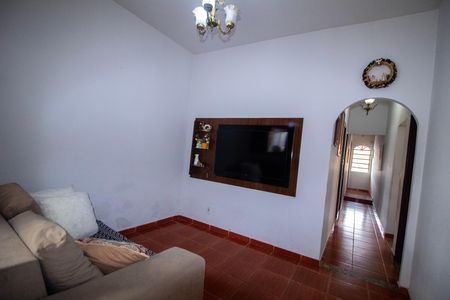 Casa para alugar com 120m², 3 quartos e 4 vagas Casa para alugar com 120m², 3 quartos e 4 vagasSala