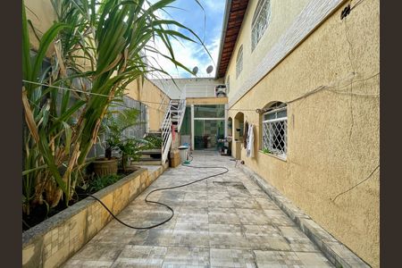 Casa para alugar com 200m², 3 quartos e 2 vagas