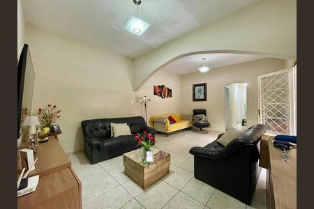 Casa para alugar com 200m², 3 quartos e 2 vagas