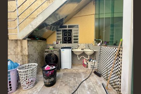 Casa para alugar com 200m², 3 quartos e 2 vagas